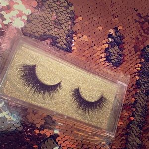 Lashes